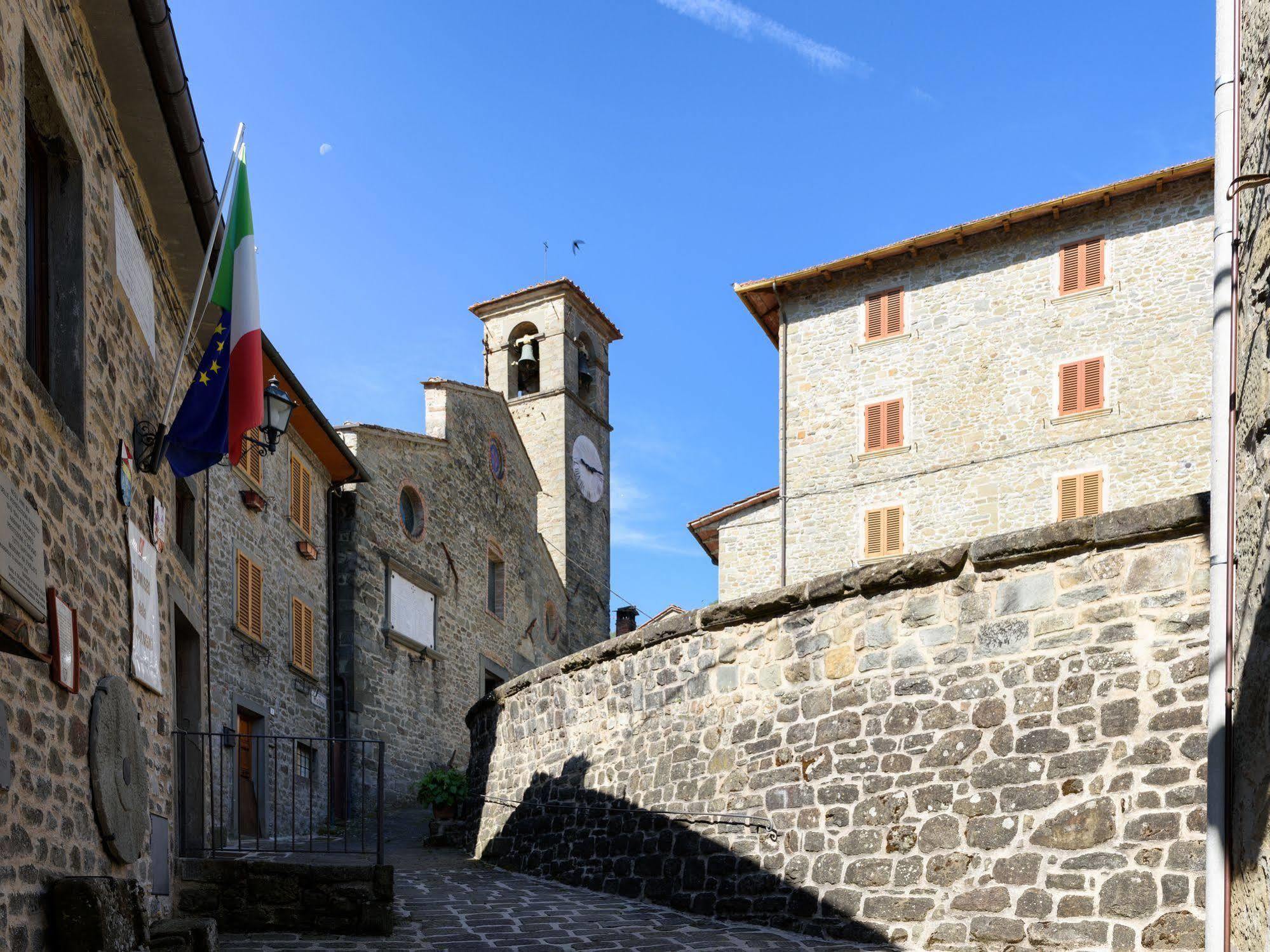 Borgo Dei Corsi Holiday House Reggiolo Exterior photo